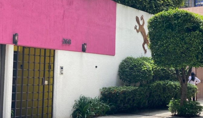 Hostal Cuija Coyoacan Berlin 268 Coyoacan