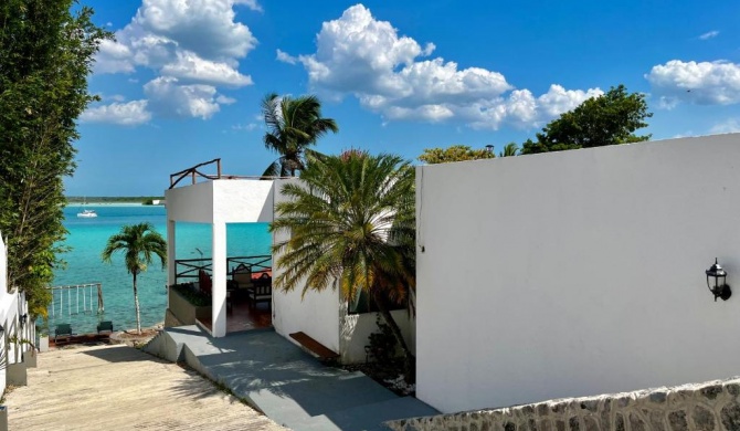 Casa en la laguna de Bacalar