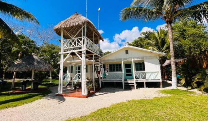 Hermosa Cabaña Caribeña en la Laguna de Bacalar