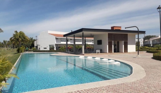 New beautiful house in El Tigre, Golf Club, Punta Cala Doble