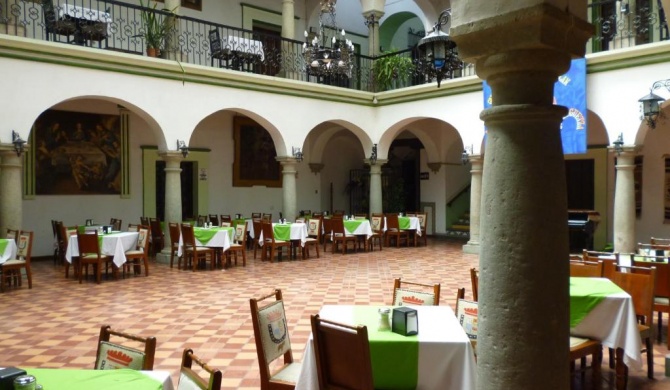 Hotel Monte Alban - Solo Adultos