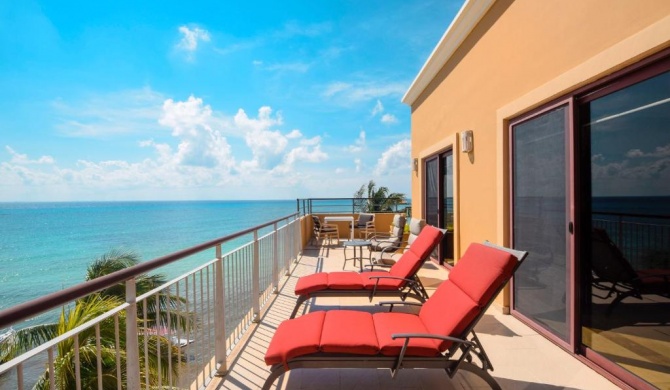 4th Floor Ocean View Penthouse with Balcony El Faro Surf 408