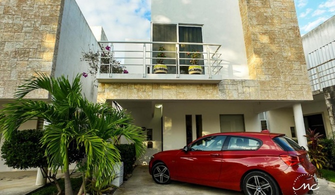 Bali LIfe Style House With Car (additional cost).