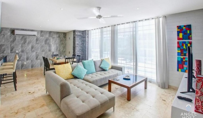 Exquisite Condo with Roof Pool I Near 5th & Beach