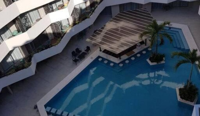 Incredible apartment 8 pax near the top beach !!