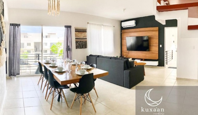 Kuxaan Rooftop • Beach top Floor Condo • Roof Terrace & Grill