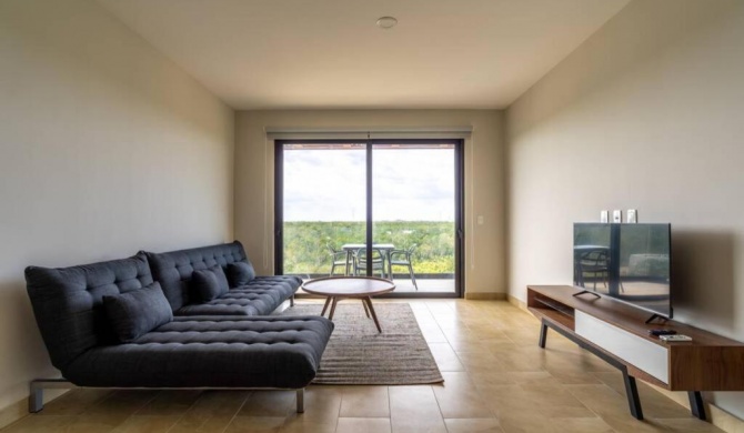 Luxury Apartment in MAYAKOBA*WIFI,A/C*Jungle view