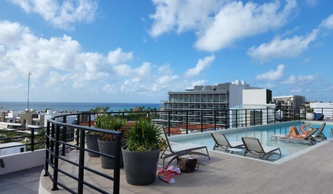 Luxury Studio with balcony and ocean view rooftop