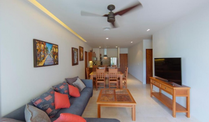 Magnificent 3BR condo close to the Caribbean sea by Happy Address