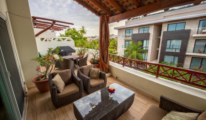 Penthouse Holiday Playa Del Carmen at Mamitas Beach