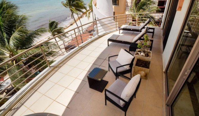 Penthouse Oceanfront Private Rooftop Deck Great Rates CM305