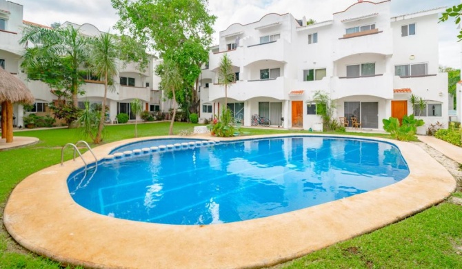 Quintas Pakal - Condo in Playacar Phase 2 - with Pool - At Quintas Pakal Complex