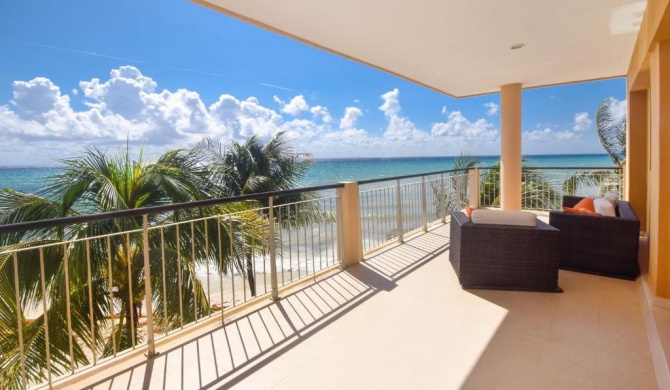 True Oceanfront End Unit Condo Directly on the Ocean Perfect View Surf 309