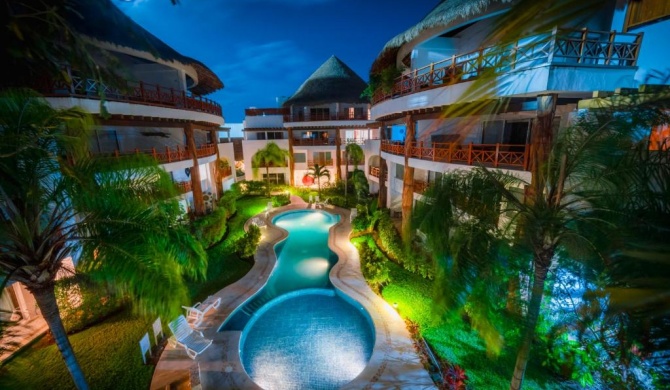 Wayak 301 - Center of Playa del Carmen - At Quadra Alea Condos