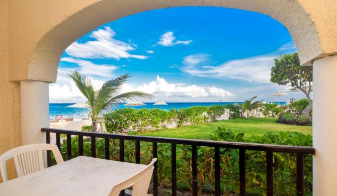 Xaman Ha Directly on the Beach Endcap Condo has Incredible Views XH7022