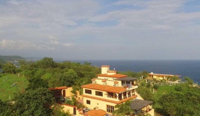 Casa Xcaanda Oceanfront with Pool