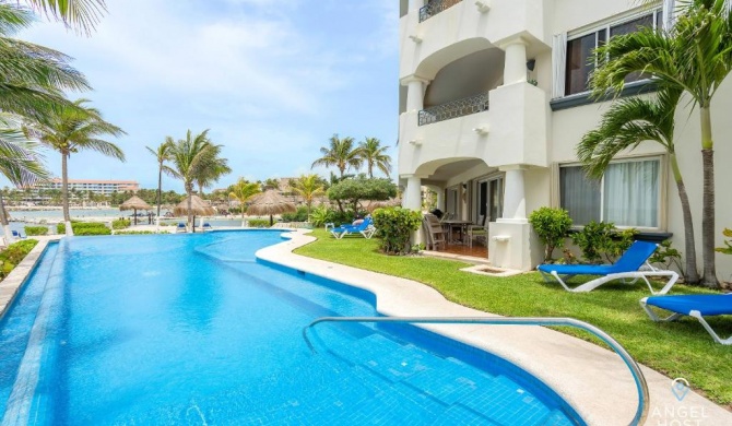 Oceanview Condo with Access to a Private Beach & Pool