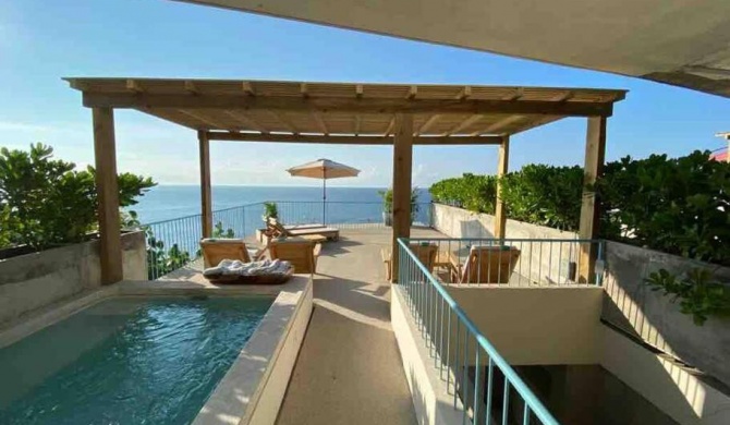 Modern Oceanfront Villa - W/Private Terrace & Pool