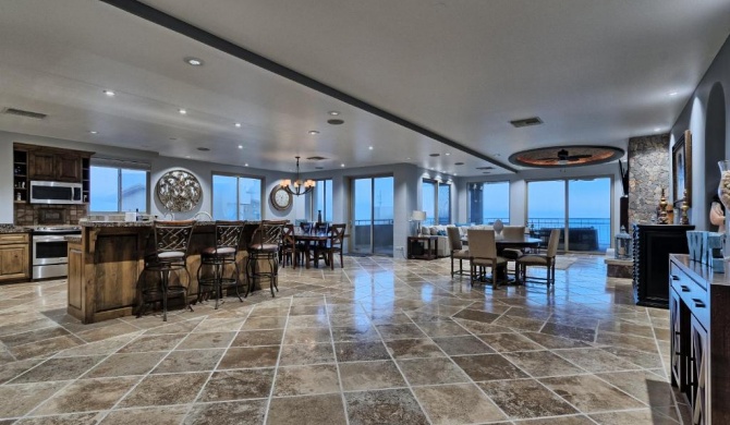 Amazing Penthouse at Bella Sirena with Views and Entertainment - 901-C