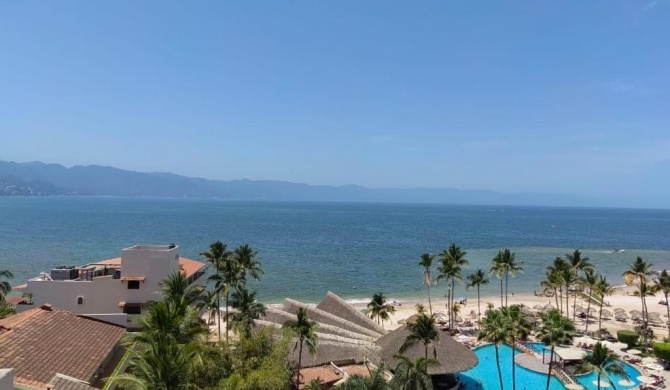 Apartamento a pie de playa en piso 8 Condomar Vallarta