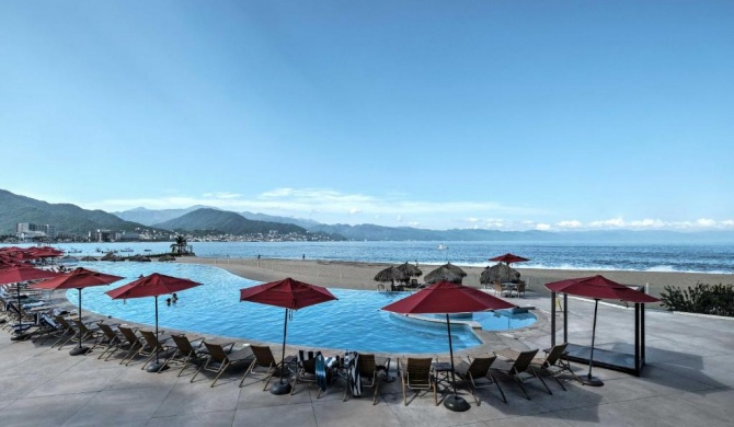 Upscale Puerto Vallarta Condo with Beachfront Balcony