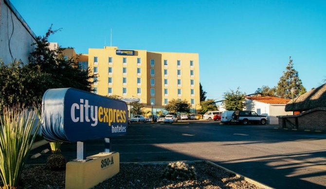 City Express Saltillo Sur