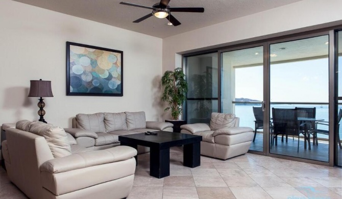 Stunning Oceanview Playa Blanca Condo