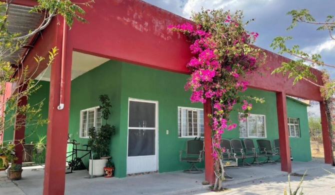 Casa de las Golondrinas -Ecohostel & Campsite-