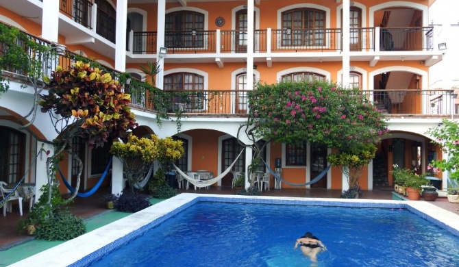 Don Luis Hostal - Sucursal Galeana - Tecolutla