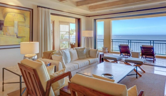 Hacienda Ultimate Beach Front Luxury! 3 Bed 3 Bath Gorgeous, Contemporary Design!