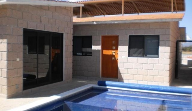 CASA CON SUITS DE LUJO, JACUZZI Y ALBERCA PRIVADA