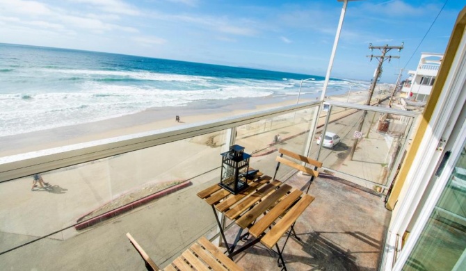 Beachfront, sun, sand & fun - Cozy 1 Bdr Apt