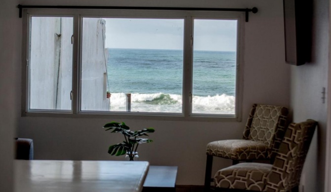 BEACHVIEWS 4 Bedroom House - sleeps 10