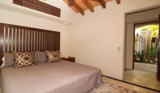 Luxury Holiday Mansion on the Exclusive Cabo Del Sol Resort, Cabo San Lucas Mansion 1003