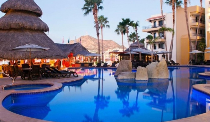 Luxury Studio Sleeps 4 w/ Amazing Pools in Cabo