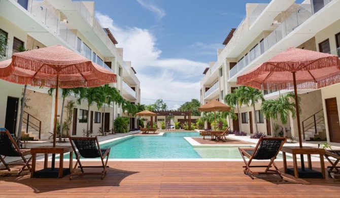 1BD and Penthouse Apt at Blue Luxury - Free Beach Club access - Infinity Pool - Fast Wi-Fi