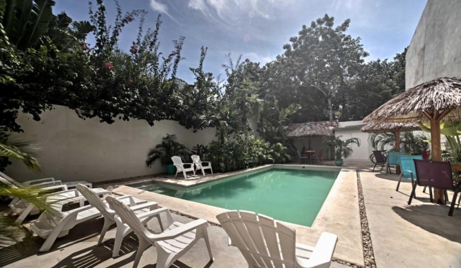 Casa Esmeralda with Pool Access and Furnished Patio!