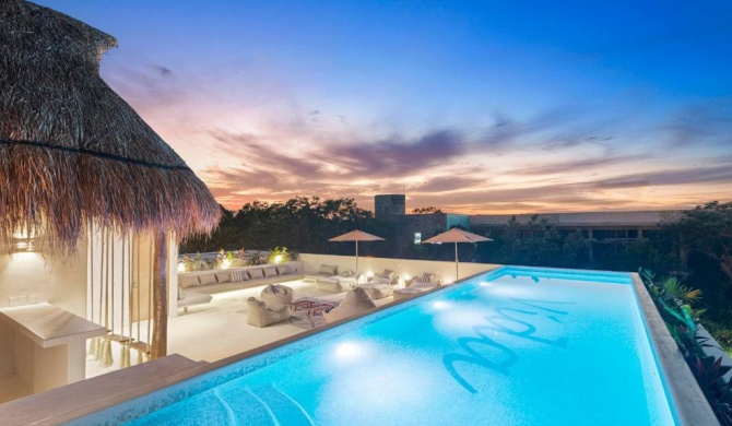 Casa Vida Luxury Villa 6bd 7br sleeps up to 19 in Aldea Zama Tulum