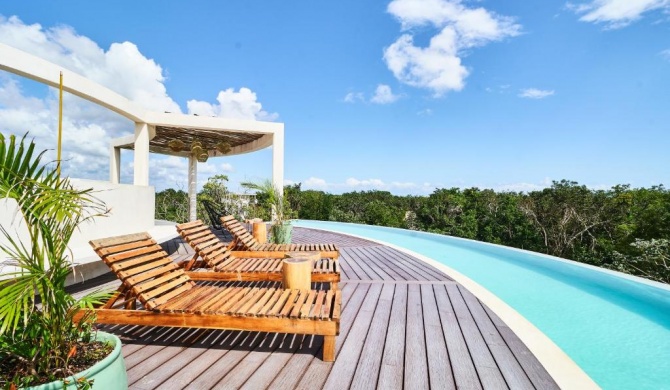 Fantastic & Great Studio In Tulum Lounge Area, Rooftop Pool, Balcony & Sun Loungers