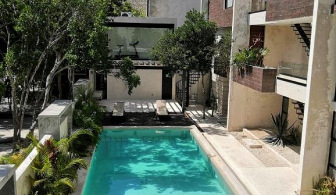 Modern Condo 2 BR with private pool & Garden