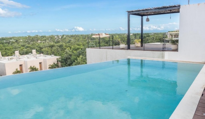 Trendy Tulum Escape Condo Breathtaking View from Rooftop Terrace Infinity Pool Great Decor