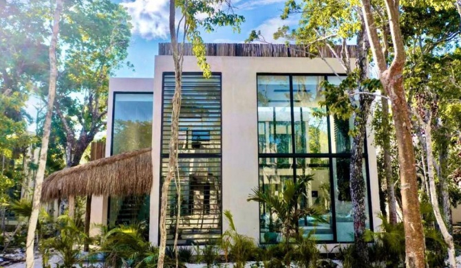 Villa Xuncari en el corazón de la selva Tulum