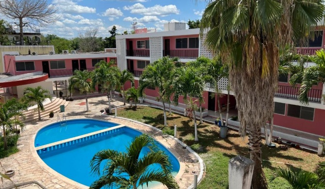 Departamento grande privado equipado en el centro con estacionamiento y piscina