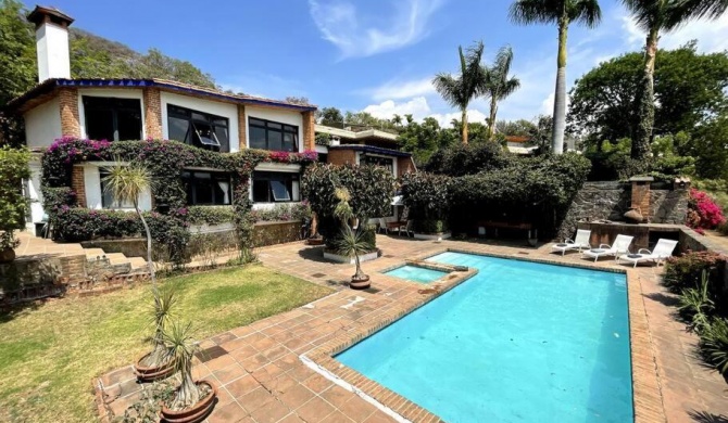 Hermosa casa con acceso al lago y jacuzzi