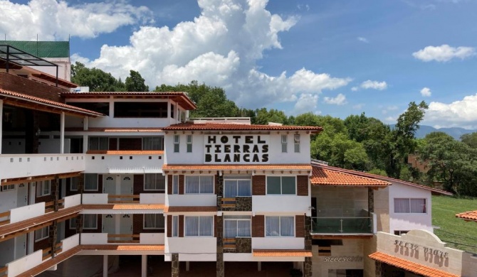 Hotel Tierras Blancas