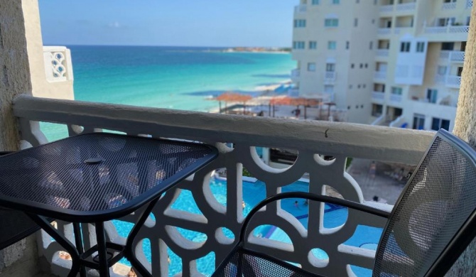 Cancun Plaza Condo Mexico