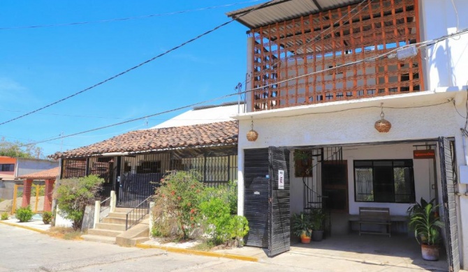 BM Zihua Casa de Huéspedes