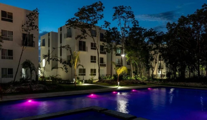 Lovely 3-bedroom condo with pool