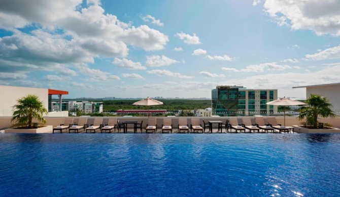 Four Points by Sheraton Cancun Centro