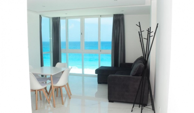 Ocean Front Apartment 3503